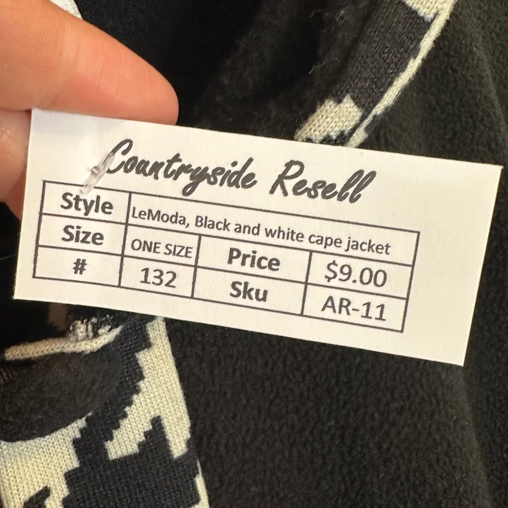 Moda Classic Black Cape with Houndstooth Accents - Picture 3 of 3